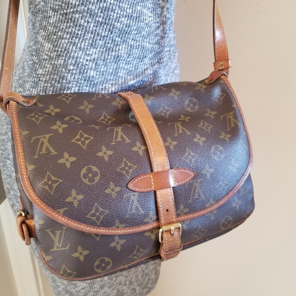 Louis Vuitton Handbags - Louis Vuitton Saumur 30 crossbody  bag